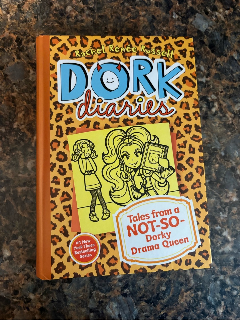 Dork Diaries: Tales from a Not-So-Dorky Drama Queen - Leopard Cover